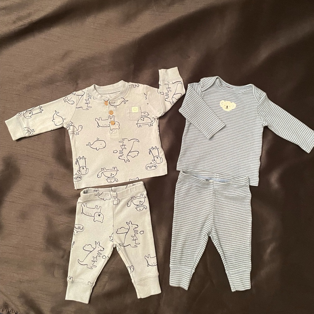 2 Baby Boy Carter’s Matching Sets!